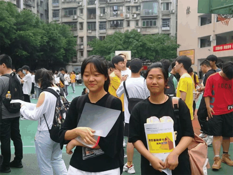 2021年萬州普通高中錄取分?jǐn)?shù)線出爐！看看你家孩子讀哪所學(xué)校？