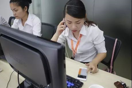 房產(chǎn)中介真的不只是帶看幾次房子就收幾萬塊中介費，我們做的是服務(wù)！