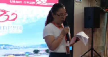 百年人“擁抱藍(lán)海，勇冠雙增”用奮斗書(shū)寫(xiě)繽紛